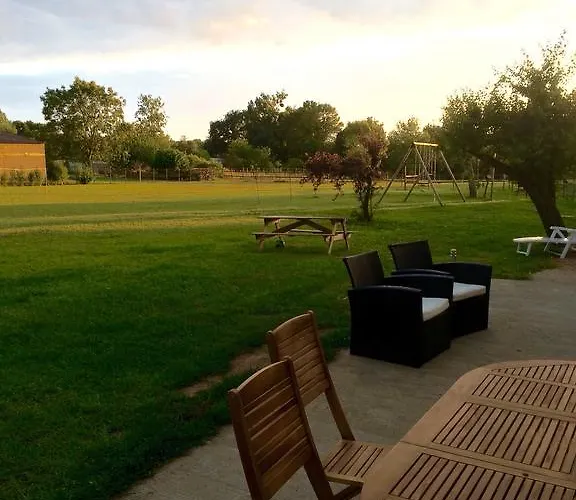 Bed & Breakfast La Petite Ferme 3*