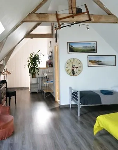 La Petite Ferme Bed & Breakfast Maze